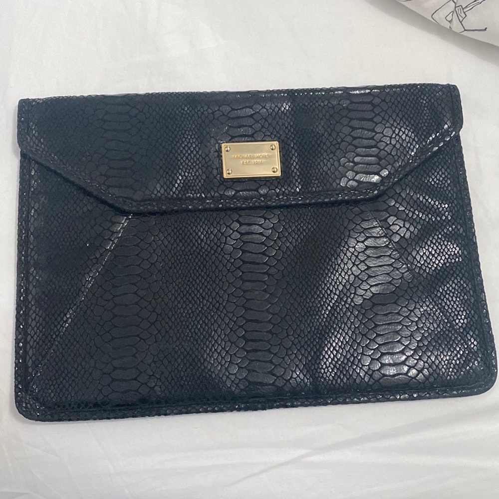 Gorgeous Michael kors laptop bag